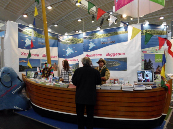 Ein Schiff als Stand