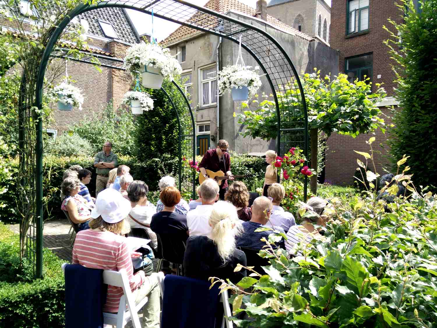 Erzählungen im Hinterhof