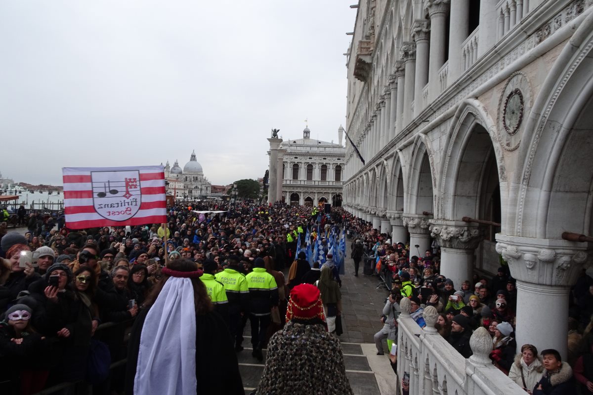 Vor dem Markusplatz Vor dem Markusplatz
